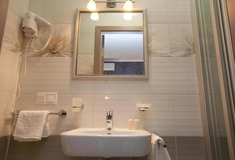 اتاق لوکس, Marsen