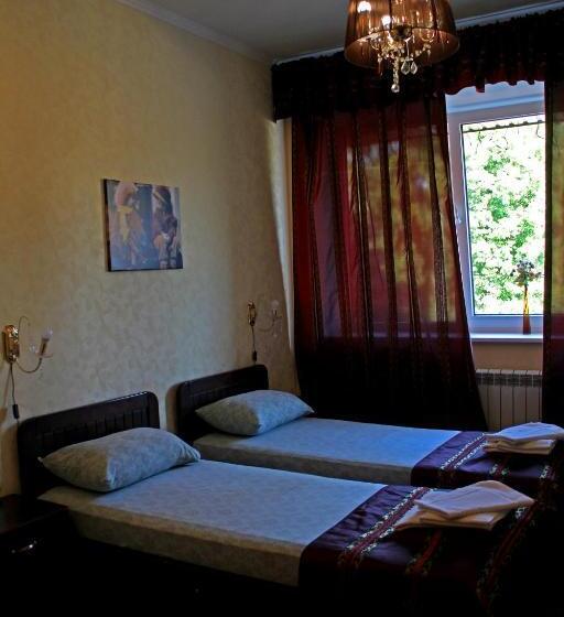 اتاق استاندارد, Meduza