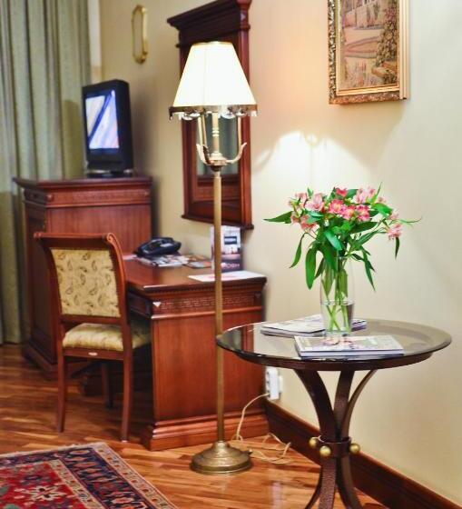 جناح جونيور, Optima Collection Dnipro