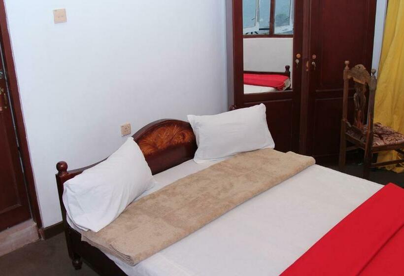 テラス付きスタンダードルーム, Panorama Accommodations Nuwara Eliya