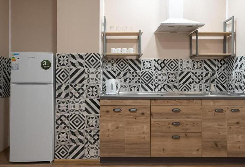 آپارتمان 2 خوابه, Pivdenniy