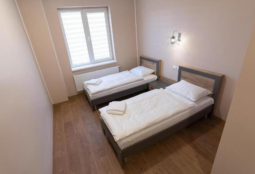 آپارتمان 2 خوابه, Pivdenniy