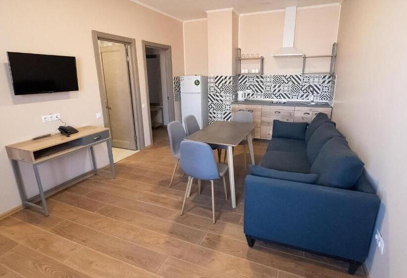 آپارتمان 1 خوابه, Pivdenniy