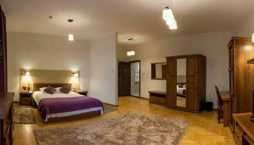 Suite Junior, Star