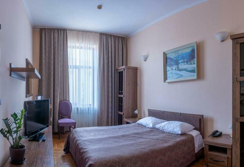 חדר סטנדרט, Star