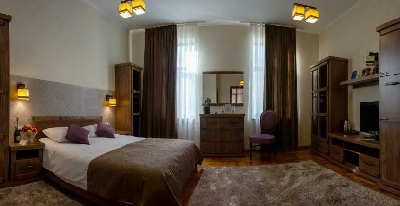 Suite Junior, Star