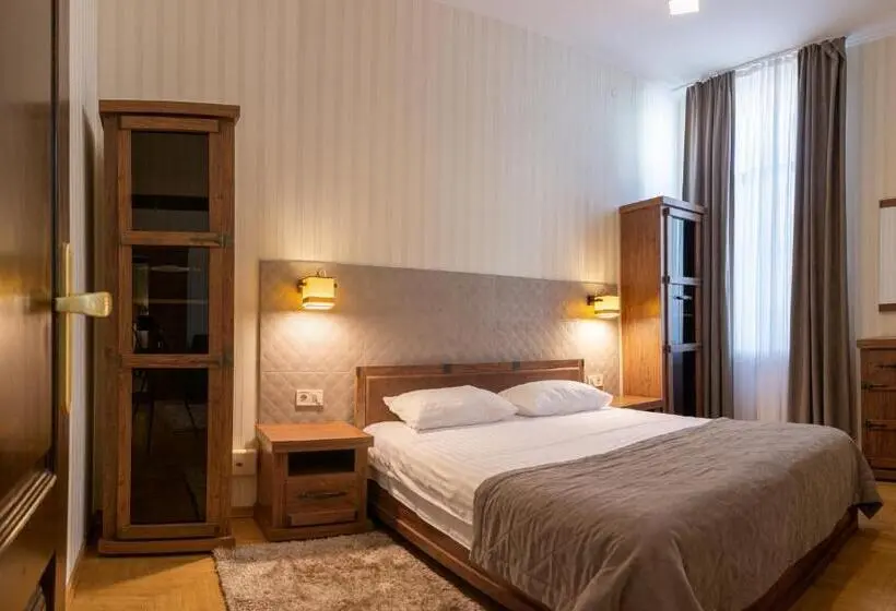 Suite, Star