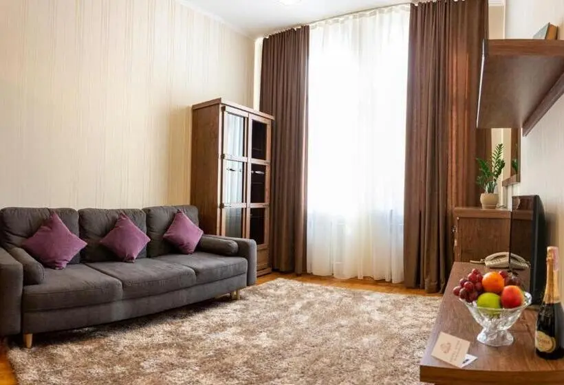 Suite Premium, Star