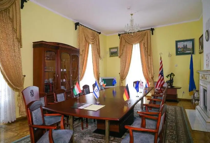 Suite Presidenziale, Star
