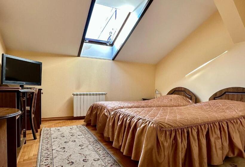 غرفة إقتصادية, Star