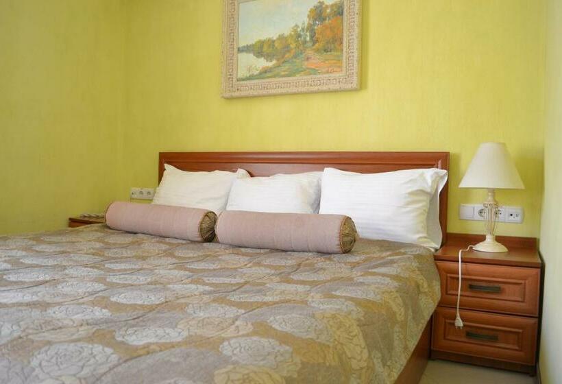 اتاق استاندارد, Strike