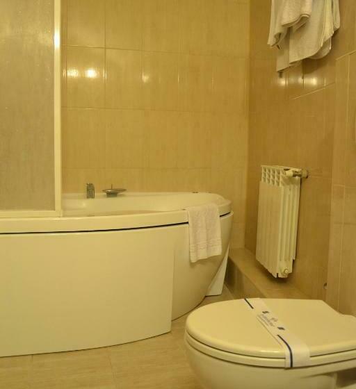 اتاق سوپریور, Strike