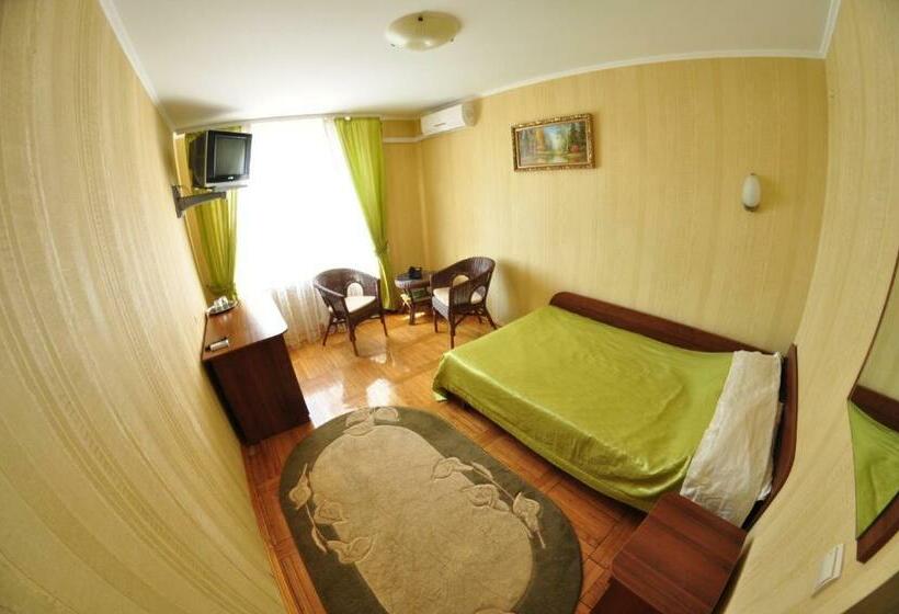 标准单人间, Tourist