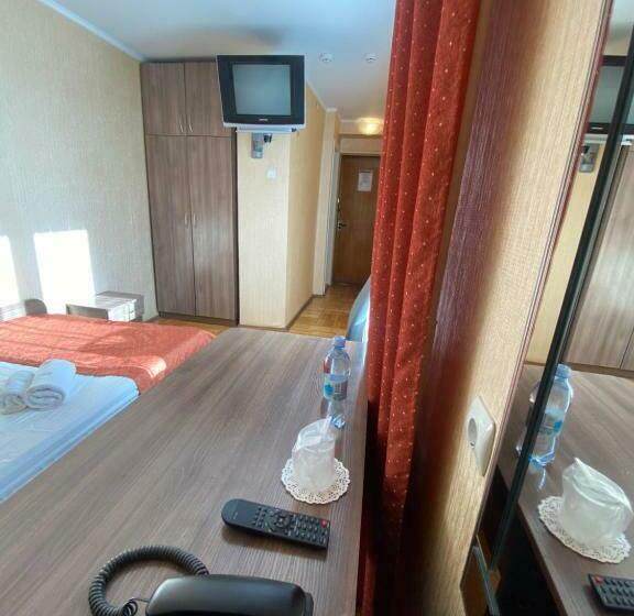 单人经济间, Tourist