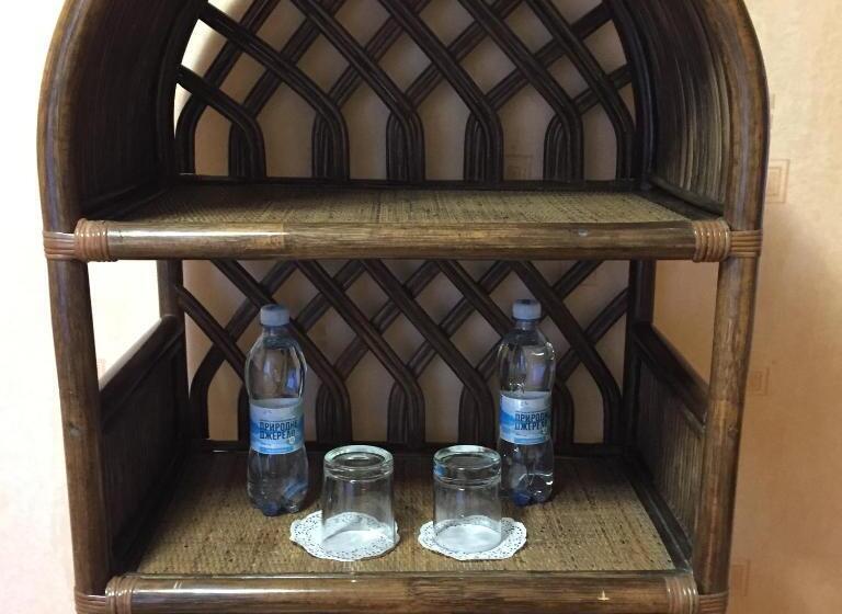 小型套房, Tourist