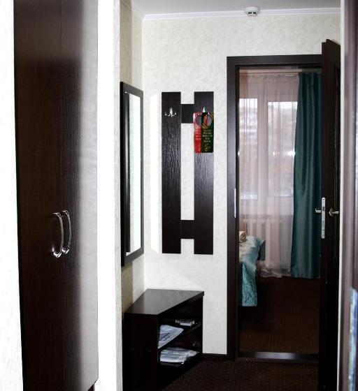 家庭小型套房, Tourist