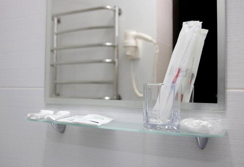 家庭小型套房, Tourist