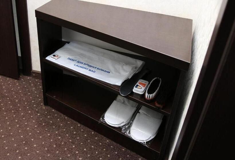 家庭小型套房, Tourist