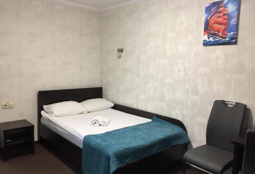 高级单人间, Tourist