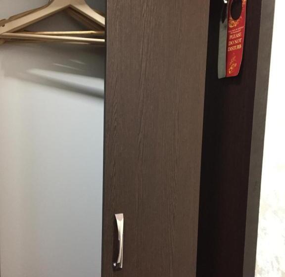 高级大房间, Tourist