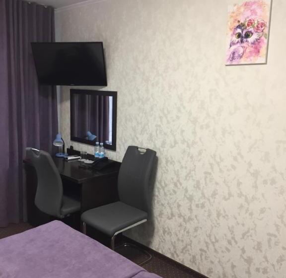 高级大房间, Tourist