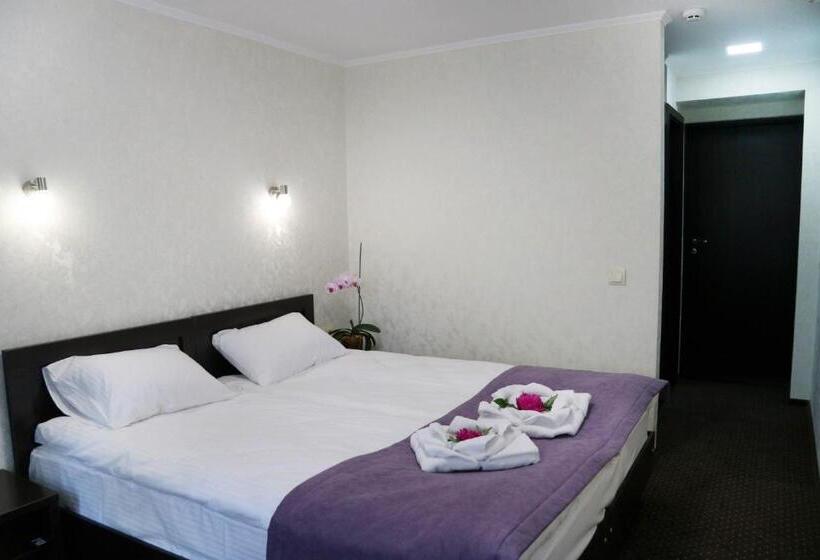 高级大房间, Tourist