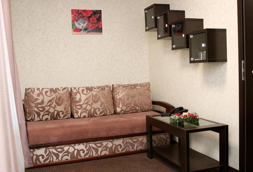 带阳台套房, Tourist