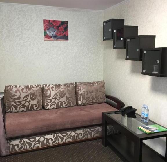 带阳台套房, Tourist