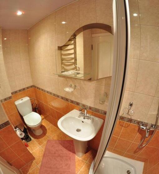 小型套房, Tourist