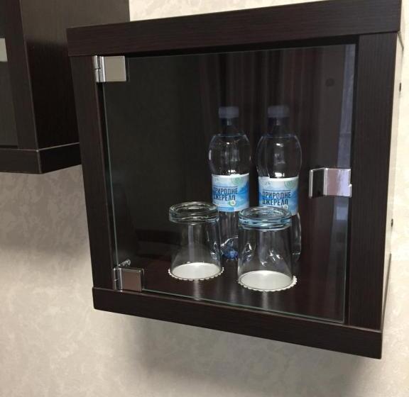 带阳台套房, Tourist