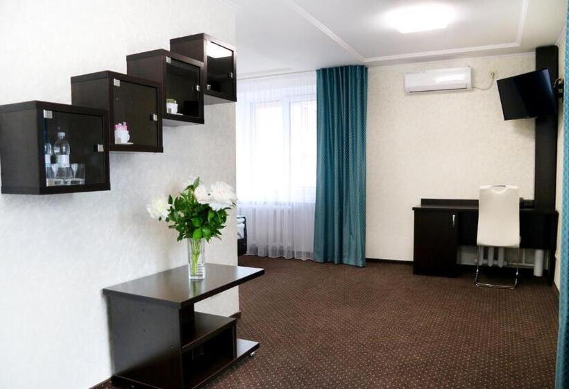 家庭小型套房, Tourist