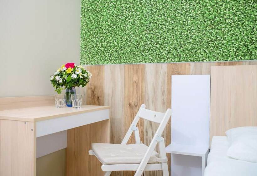 اتاق استاندارد, Urban