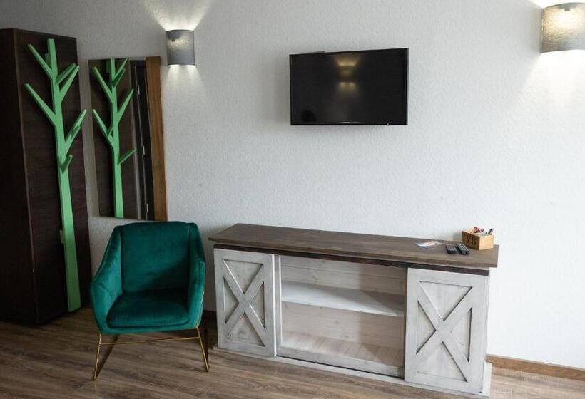 سوئیت جونیور با چشمانداز کوهستان, Villa Blanc