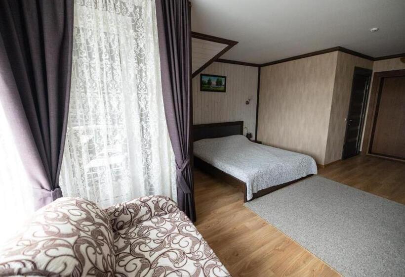 جناح جونيور مطل على الجبل, Villa Blanc