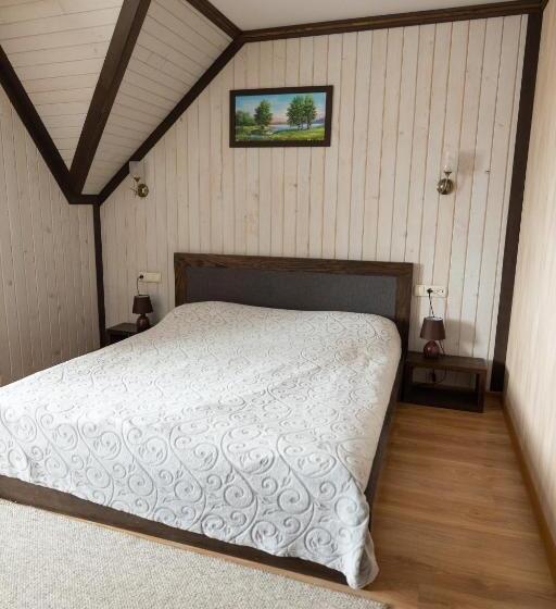 可观山景的小型套房, Villa Blanc