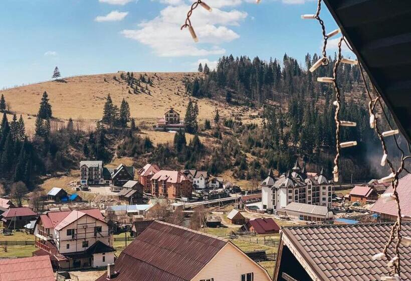 غرفة قياسية ذات أسقف منحدرة, Villa Blanc