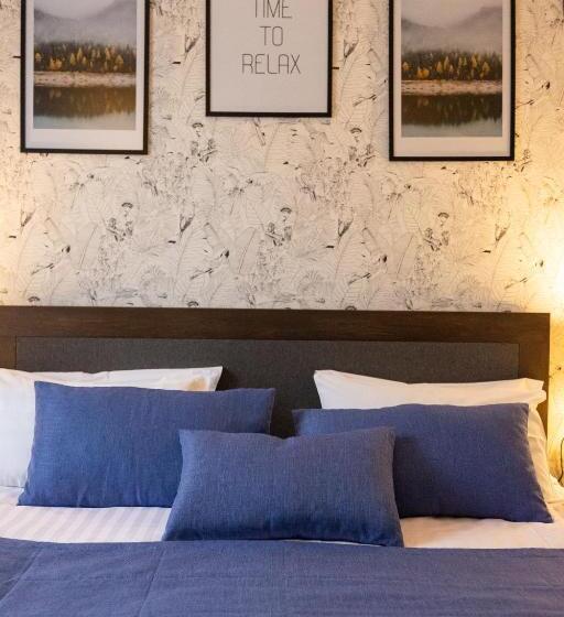 اتاق استاندارد سه تخته با بالکن, Villa Blanc