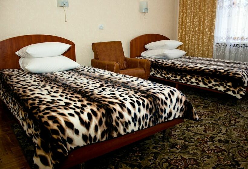 غرفة إقتصادية, Zhovtneviy