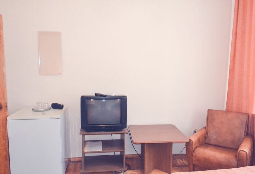 غرفة قياسية, Zhovtneviy