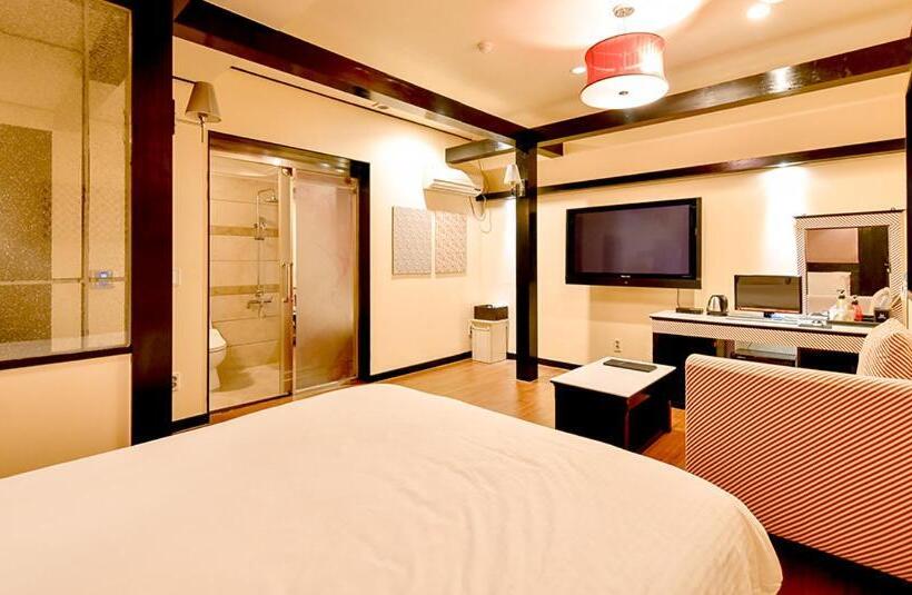 اتاق خانوادگی, Airtel