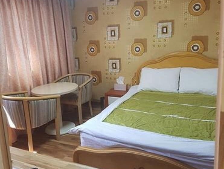 スタンダードルーム, Green And Blue