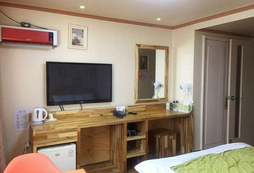 スタンダードルーム, Green And Blue