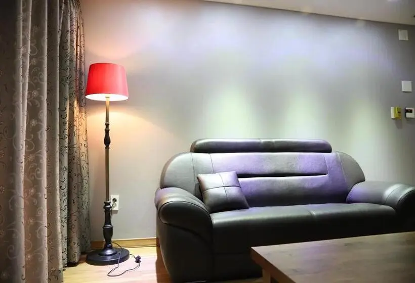 スイート, Residence Hotel Lamia