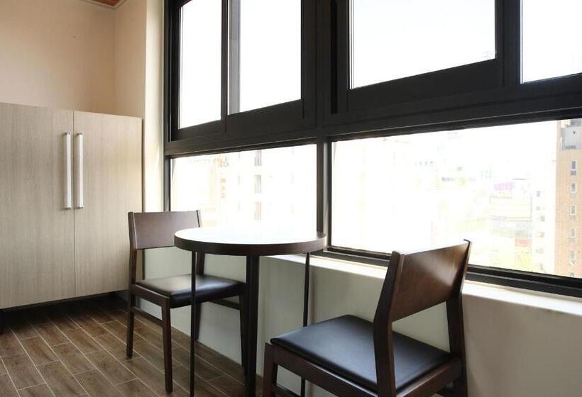 سوییت, Residence Hotel Lamia