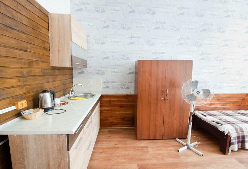 تختخواب در اتاق مشترک, Tsentr Hostel