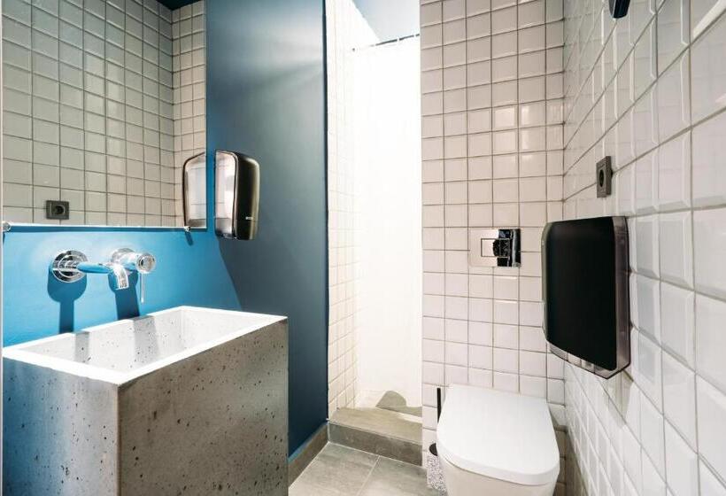 سرير فى غرفة مشتركه, Yard Hostel & Coffee