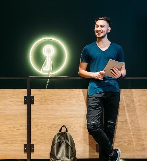 تختخواب در اتاق مشترک, Yard Hostel & Coffee