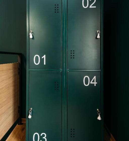 تختخواب در اتاق مشترک, Yard Hostel & Coffee