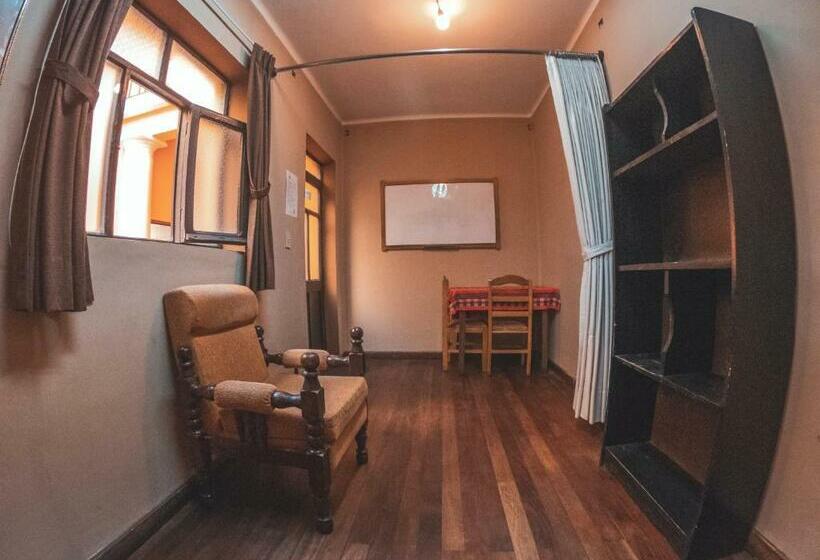 اتاق استاندارد, Colors House