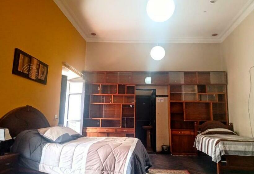 اتاق خانوادگی, Colors House